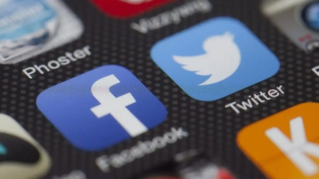 social media, connection, icons-292988.jpg